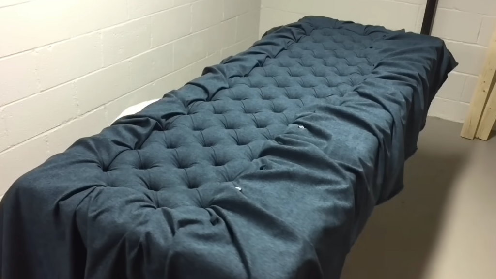 Step 4 Tuft & Secure